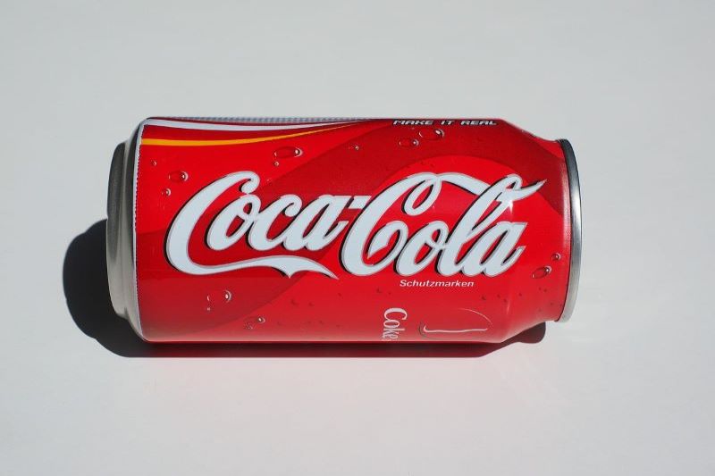 Can of coke.